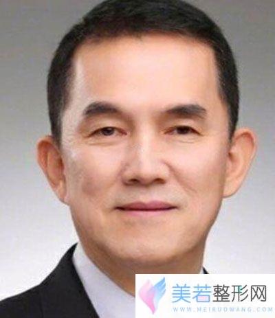 韩国清潭first整形李丙玟院长